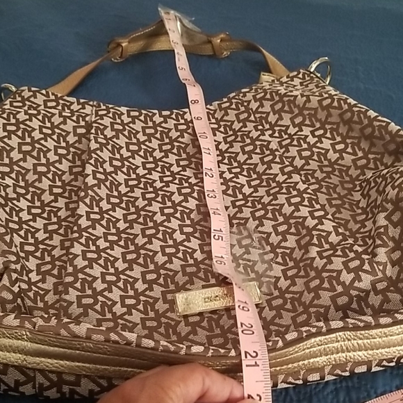 DKNY Gold signature hobo and wallet - Picture 6 of 12
